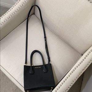 Michael Kors Mercer Crossbody Bag Small